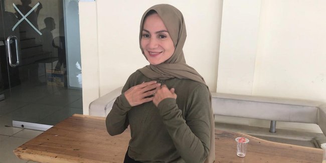 Proses Berhijab Dikritik, Wanda Hamidah: Saya Hijab untuk Kenyamanan, Bukan Meng-entertain Netizen
