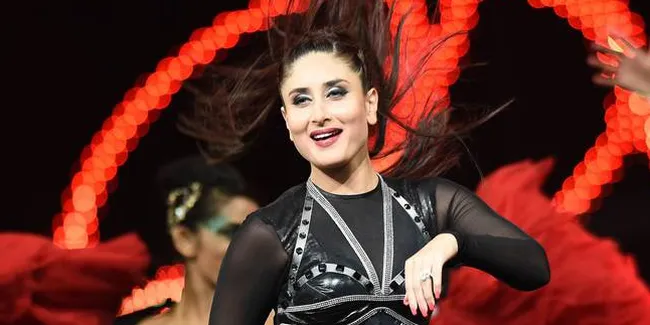 Pulang Dari London, Kareena Kapoor Hamil Anak Pertama?