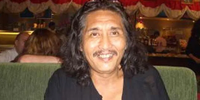 Puluhan Artis Penuhi Rumah Duka Almarhum Remy Soetansyah