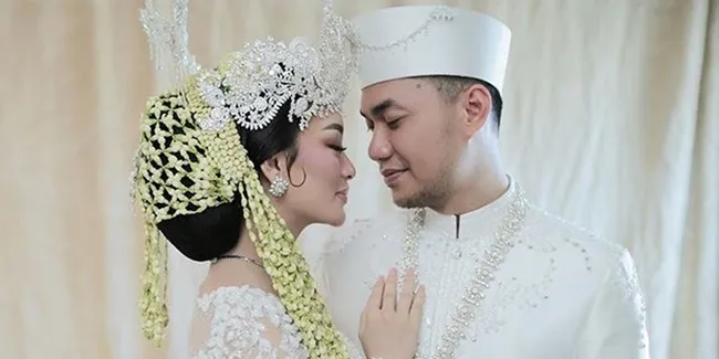 Punya Rumah Mewah, Zaskia Gotik dan Sang Suami Malah Lebih Suka Tidur di Lantai