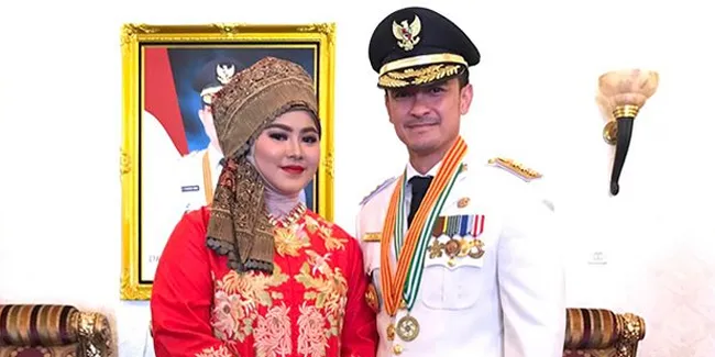 Putuskan Lepas Hijab, Sherrin Tharia Mantan Istri Zumi Zola Panen Kecaman Netizen