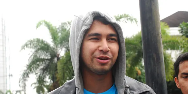 Raffi Jadikan Oppie Kumis Tempat Curhat Asmara