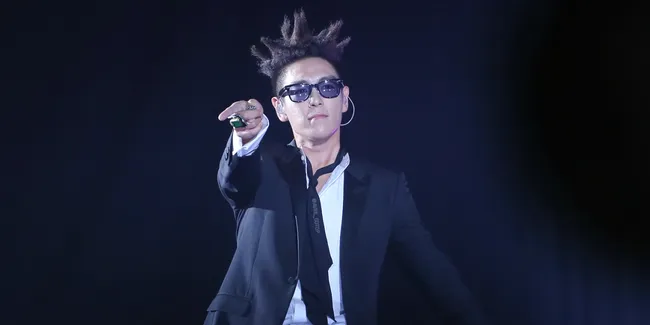Raih Penghargaan 'MMA 2015', T.O.P Big Bang Dinilai Tak Sopan