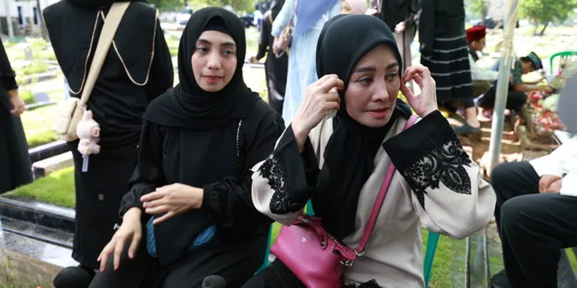 Ramadan Terakhir Bersama Sang Ibu Tercinta, Kenangan Terindah Cici Paramida dan Siti KDI