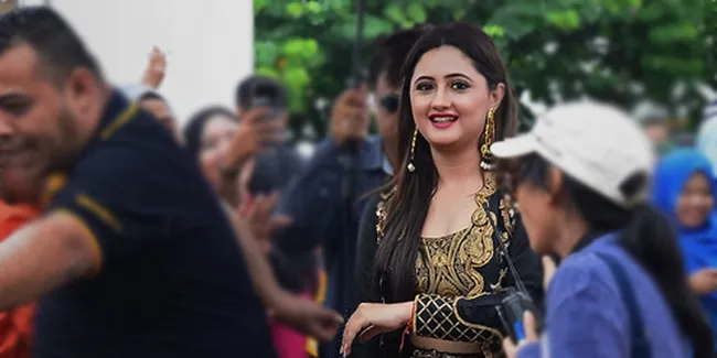 Rashami Desai: Cowok Bekasi Ganteng-Ganteng!