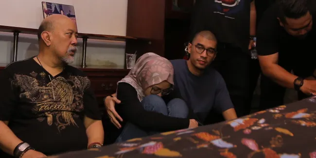 Rawat Nita Sepenuh Hati, Indro Warkop Tebus Pengabdian Istri Selama 37 Tahun Menikah