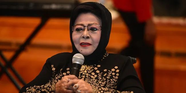 Rayakan Kiprah 29 Tahun di Dunia Fashion, Anne Avantie Buat Pagelaran Untuk Waldjinah