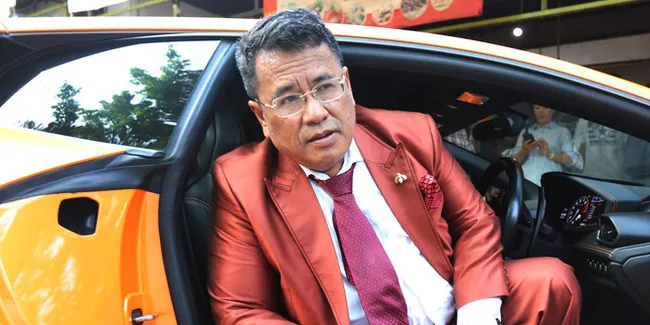 Rayakan Ulang Tahun Sang Istri, Hotman Paris Singgung Soal Masalah Perceraian