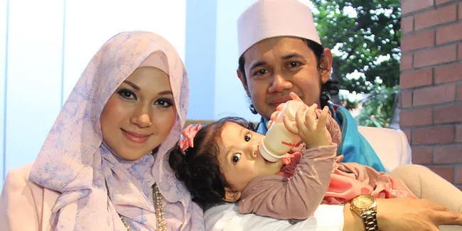 Rayakan Ultah Anak Guntur Bumi Sekalian Tasyakuran Istri Melahirkan