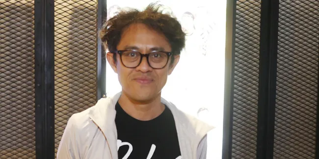 Rayakan Ultah Ke 49, Riri Riza : Semoga 'BEBAS' Jadi Hadiah Untuk Saya dan Penonton