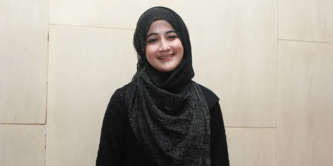 Rayakan Ultah, Pipik Dian Irawati Pilih Berdiam di Masjid