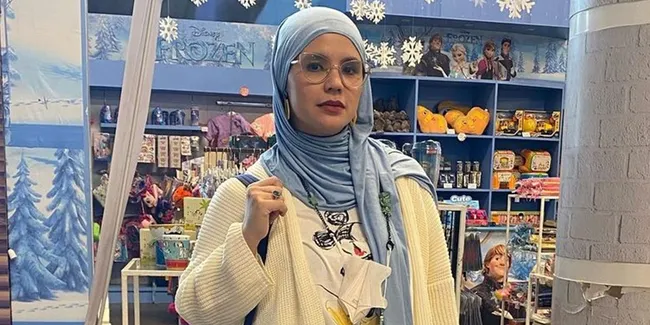 Rencana Umrah Batal, Aldilla Jelita Akui Sudah Tak Tinggal Serumah dengan Indra Bekti