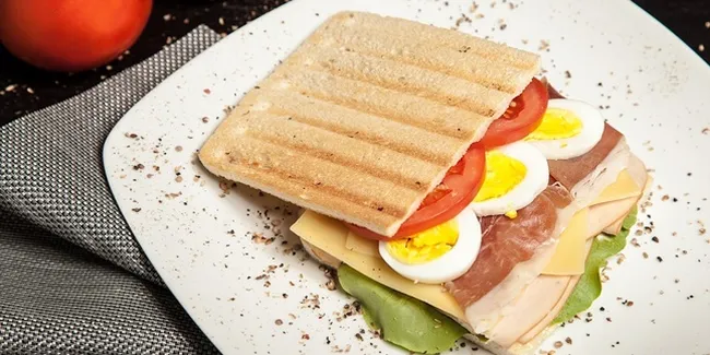 Resep Roti Panggang Isi Bacon ala J-Hope BTS, Bisa Buat Bekal Sarapan Suami