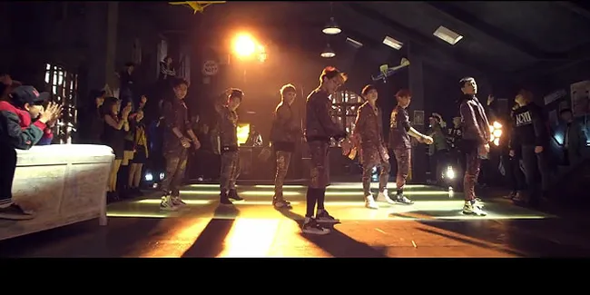 Resmi Debut, GOT7 Rilis MV Keren 'Girls Girls Girls'