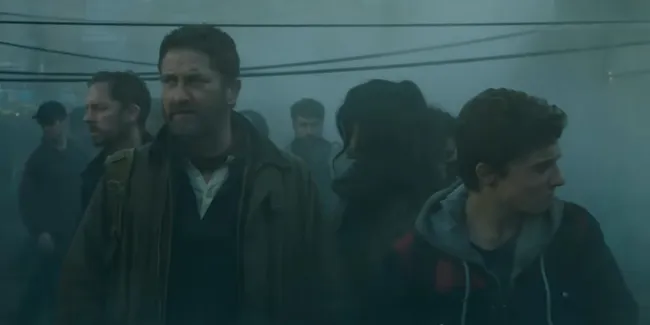 Review 'GREENLAND 2: MIGRATION': Sekuel Layak Tonton, Tapi 'Digendong' Gerard Butler