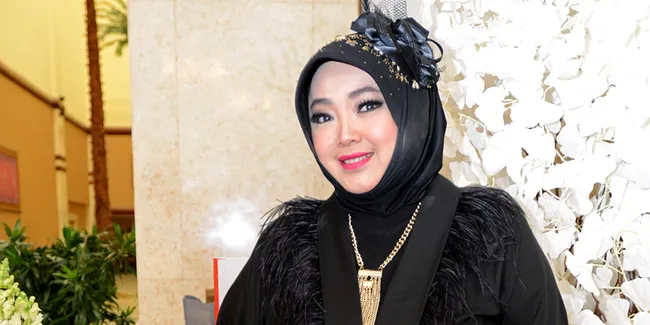 Rina Gunawan Lega Katam Alquran di Usia 40 Tahun