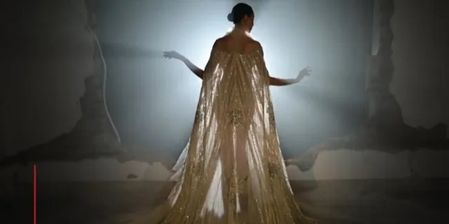 Rinaldy Yunardi dan Tex Saverio Tampilkan Karya yang Unik dalam Gala Show Nusantara Fashion Festival 2020