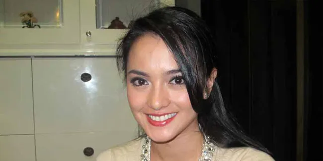 Ririn Ekawati Merasa Beruntung Main di 'KISAH 3 TITIK'