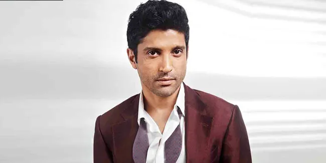 Rumah Tangga 15 Tahun Retak, Farhan Akhtar Kini Punya Pacar Baru?