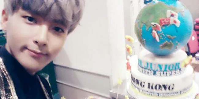 Ryeowook SuJu Rayakan Ultah ke-26 Bareng ELF Sedunia