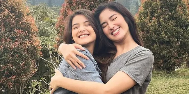 Saingan di Sinetron 'BUKU HARIAN SEORANG ISTRI', Ini Potret Kedekatan Callista Arum dan Ochi Rosdiana
