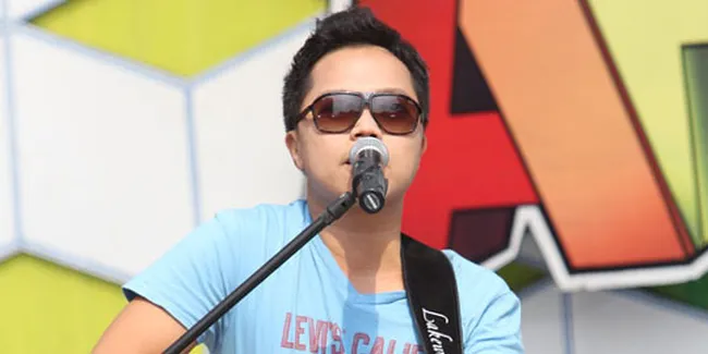 Sandhy Sondoro Saingi Color Me Badd di Java Soulnation