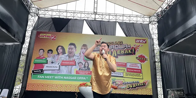 Sarimi isi 2 Pedas Korea Ajak Seru Seruan Bareng Oppa Nassar di Panggung Menduaduak Duaebak 2024