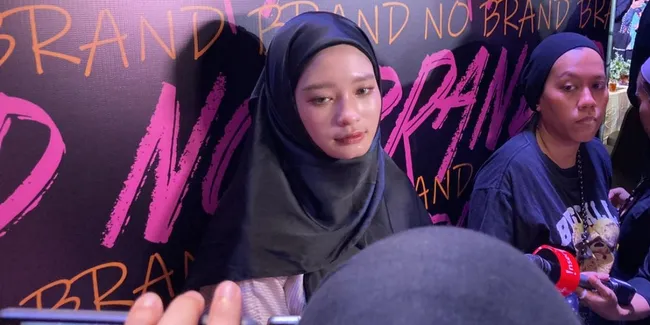 Sebut Virgoun Hanya Beri Uang Untuk Biaya Sekolah Anak, Inara Rusli: Aku Kerja Supaya Melengkapi Uang Bulanan yang Kurang
