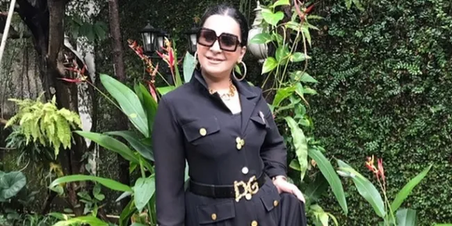 Selalu Tampil Fashionable, Ala Alatas Ibunda Tasya Farasya Nggak Pernah Pakai Daster Seumur Hidup