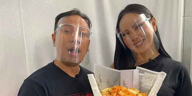 Selangkah Lebih Dekat, Vicky Prasetyo Cium Kening Kalina Ocktaranny