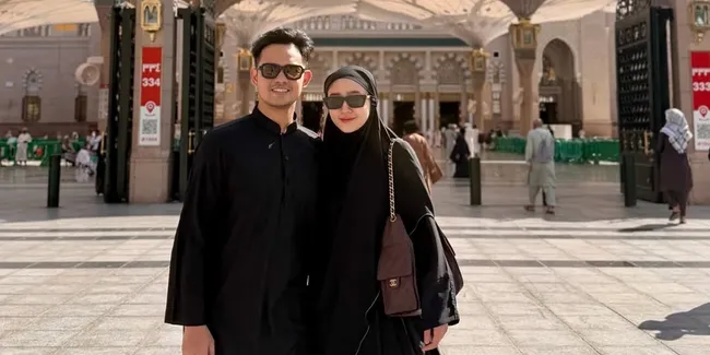 7 Seleb Ceritakan Seputar Pengalaman Puasa, dari Umrah Hingga Toleransi