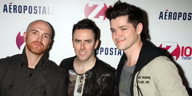 Selesaikan Masalah, The Script Lebih Suka Adu Pukul