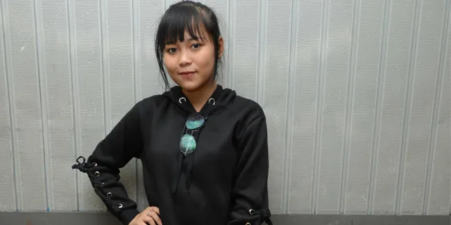 Jalani Umrah Bareng Ibunda, Selfi LIDA Tulis Satu Kata Menyentuh