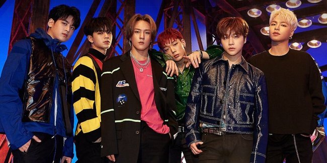 Seluruh member iKON Resmi Kompak Tinggalkan YG Entertainment Setelah 7 Tahun