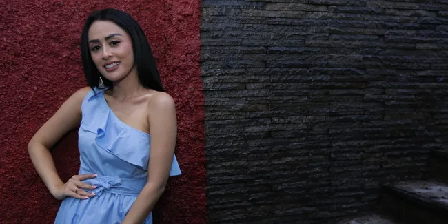 Selvi Kitty Rilis Single Berjudul 'Cintaku Sekuat Tiang Listrik'