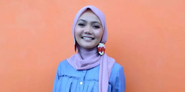 Sempat Berseteru Dengan Netizen, Rina Nose Minta Netizen Unfollow Akun IG-nya