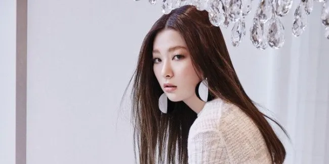 Seulgi Red Velvet Ungkapkan Alasan Idol Pakai Masker di Bandara