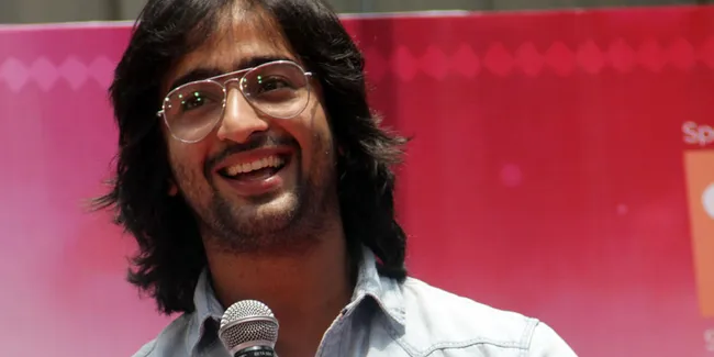 Shaheer Sheikh Jawab Gosip Kedekatannya Dengan Dua Perempuan Ini