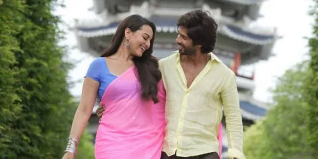 Shahid Kapoor Pacaran Dengan Sonakshi Sinha?
