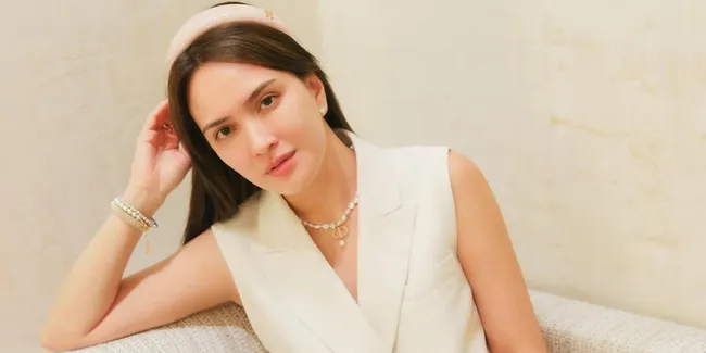 Shandy Aulia Kembali Tak Hadiri Sidang Cerai, Kakak dan Manajer Jadi Saksi