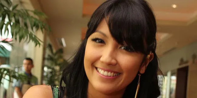 Sharena Gunawan: Eza Tak Pernah Lepas Dari Alkohol