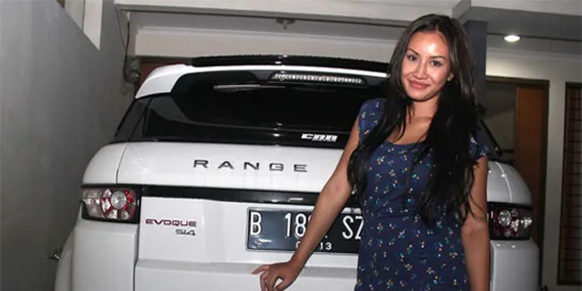 Shinta Bachir Rahasiakan Pria Pemberi Mobil Miliaran