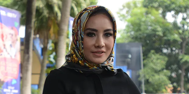 Shinta Bachir Sempat Tolak Ajakan Nikah Dengan 2 Agama Berbeda