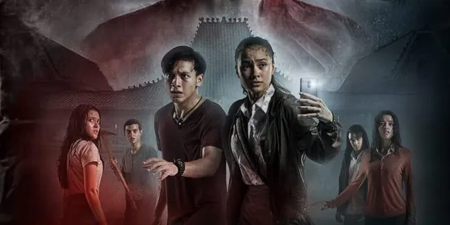 Sinopsis Film 'DREADOUT', Petualangan Bersimbah Darah Sekelompok Remaja di Dunia Gaib