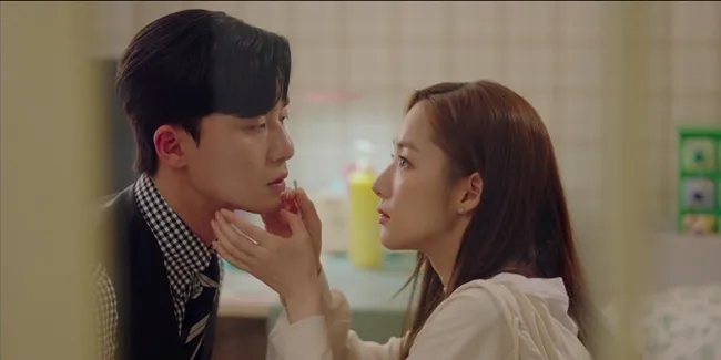 Sinopsis 'What's Wrong With Secretary Kim' Episode 4, Si Bos Makin Tergila-Gila