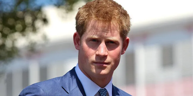 Sisi Manis Pangeran Harry Terungkap Di Afrika