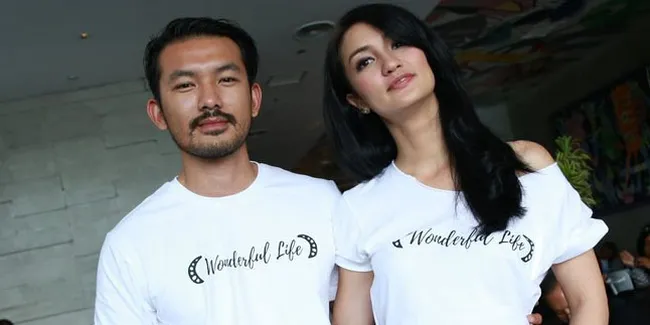 Soal Menu Sahur Suami, Atiqah Hasiholan: Rio Nggak Susah