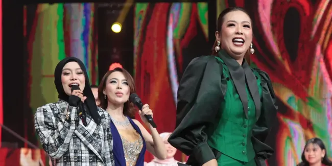 Soimah Sampai Berdiri saat Zhifanna Tampil di Dangdut Academy 8