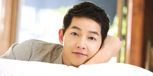 Song Joong Ki Bantah Jadi Pemeran Utama Film Adaptasi Novel