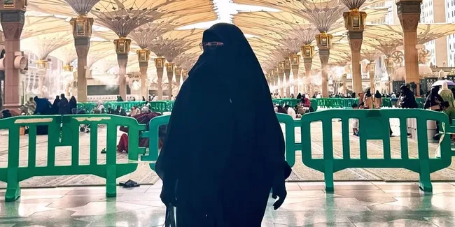 Soroti Poligami Inara Rusli, Umi Pipik Beri Peringatan Keras